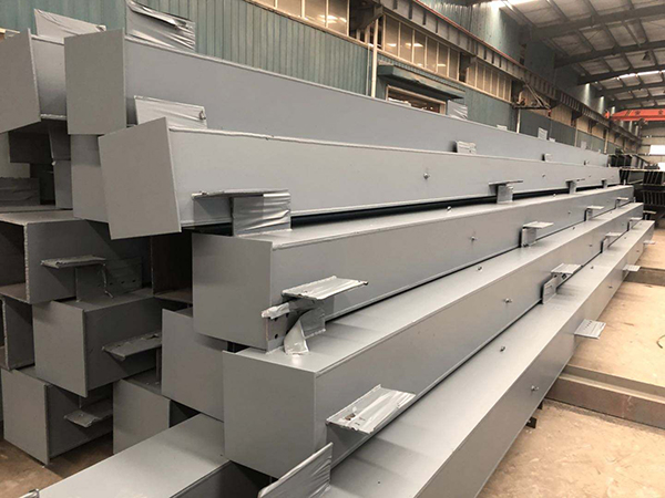 鋼結(jié)構(gòu)噴碼機(jī)—手持噴碼機(jī)在鋼結(jié)構(gòu)箱型柱上標(biāo)識應(yīng)用