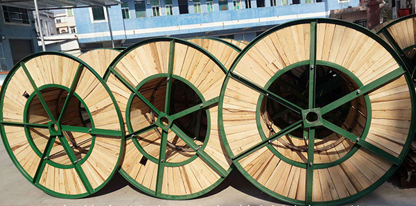 電線電纜手持噴碼機(jī)，電纜盤光纜盤噴碼機(jī)，打碼機(jī)，印字機(jī)