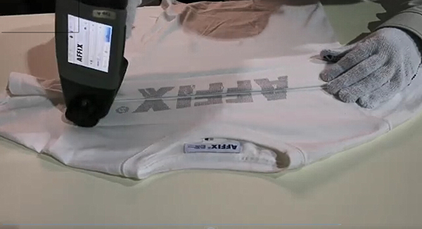 EBS手持噴碼機  服裝面料私人定制移動打印